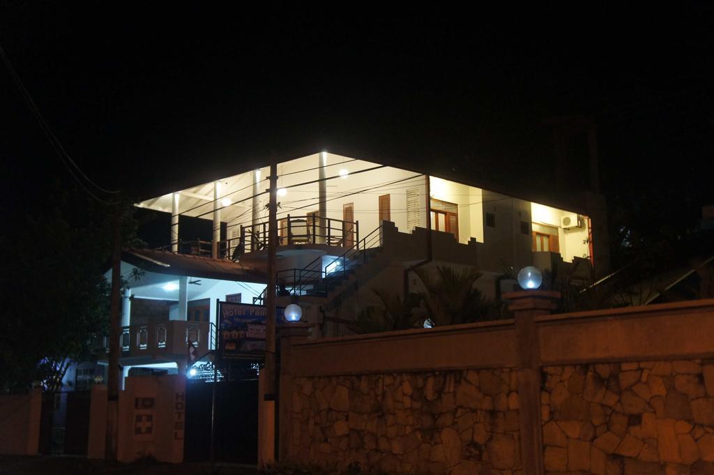 Sam'S Guest House Unawatuna Exteriör bild